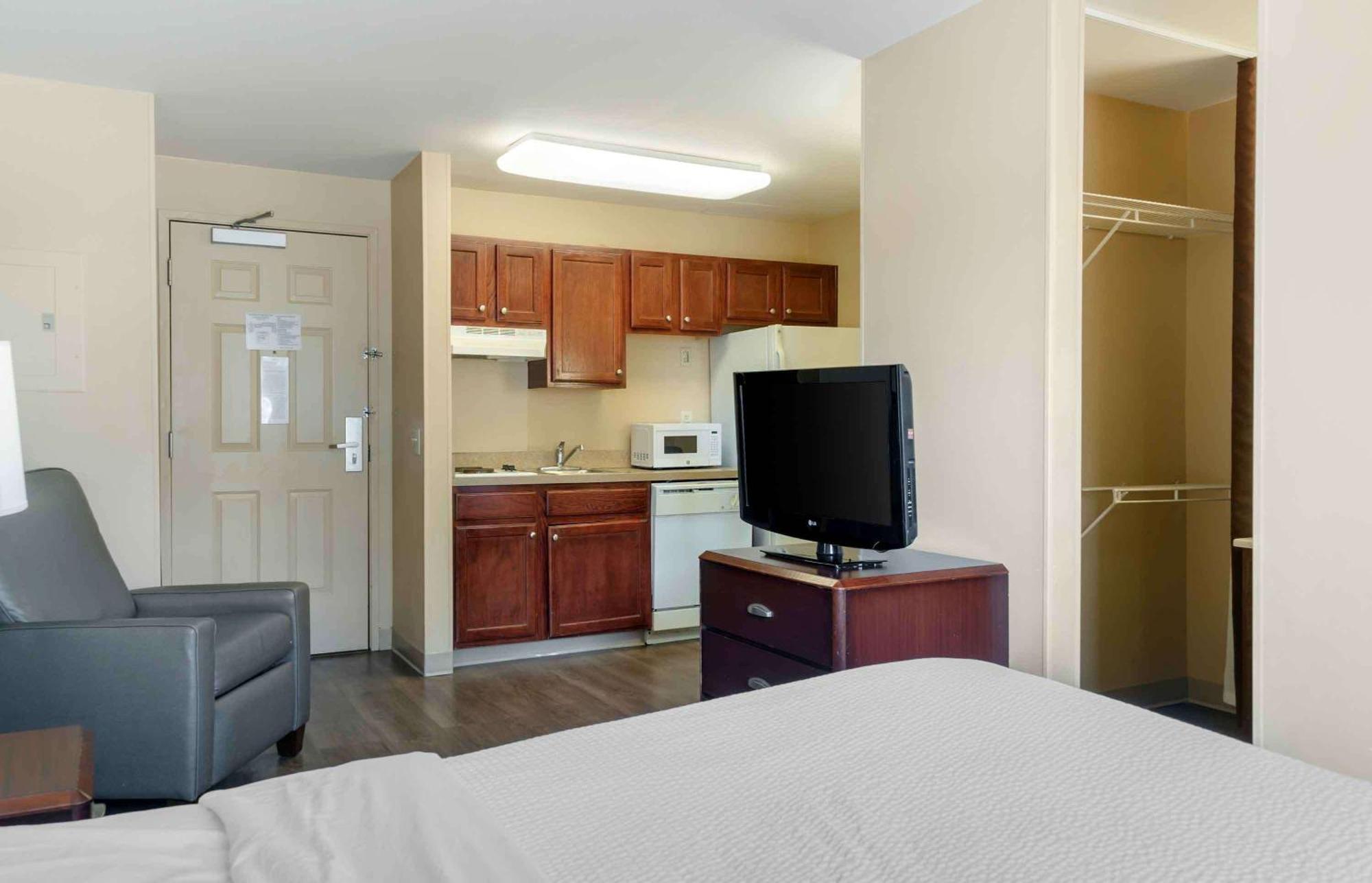 Extended Stay America Suites - Indianapolis - Northwest - I-465 Bagian luar foto